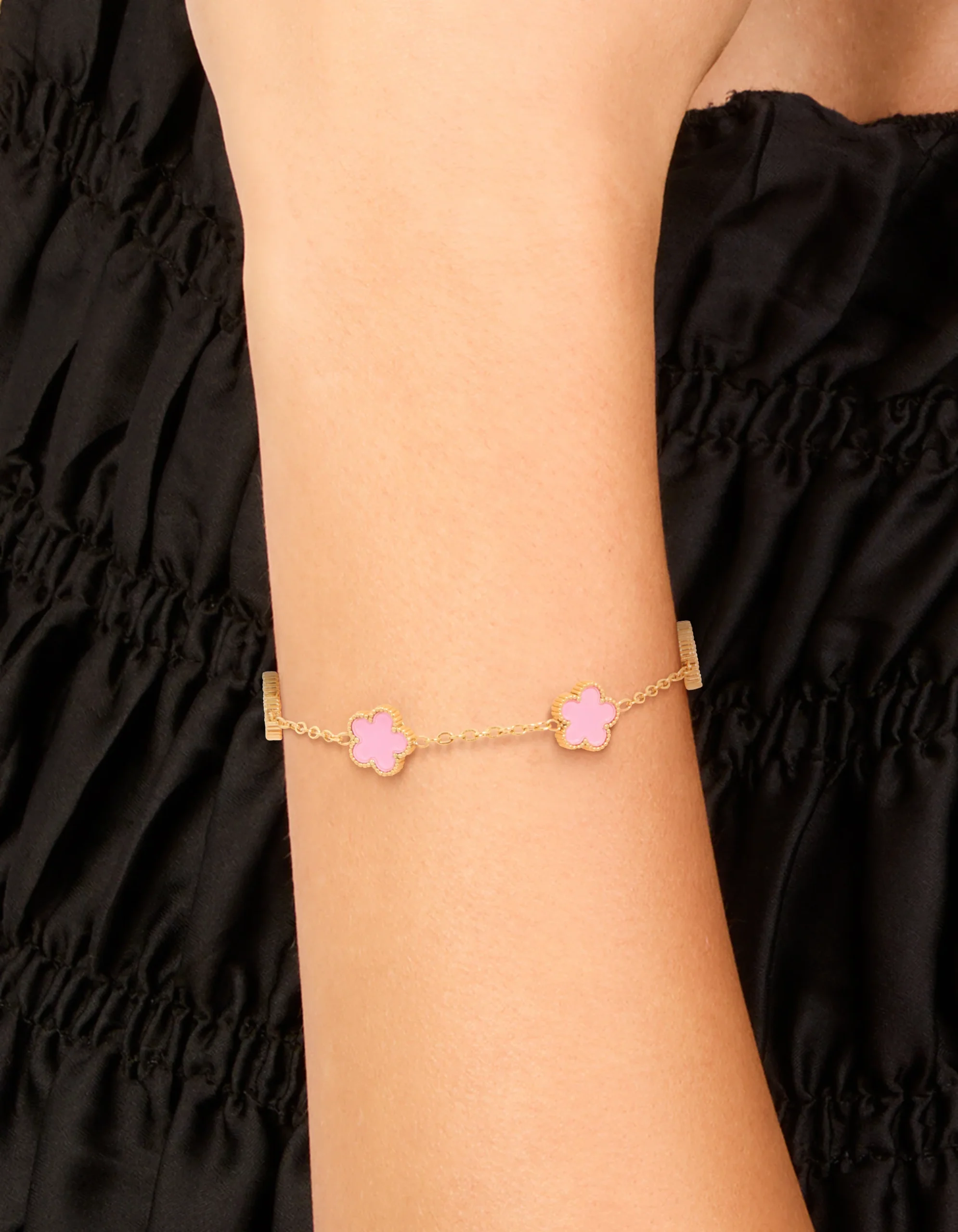 1162-waterproof-gold-plated-stainless-steel-light-pink-petal-flower-charm-bracelet-2.webp Waterproof Gold Plated Stainless Steel Light Pink Petal Flower Charm Bracelet