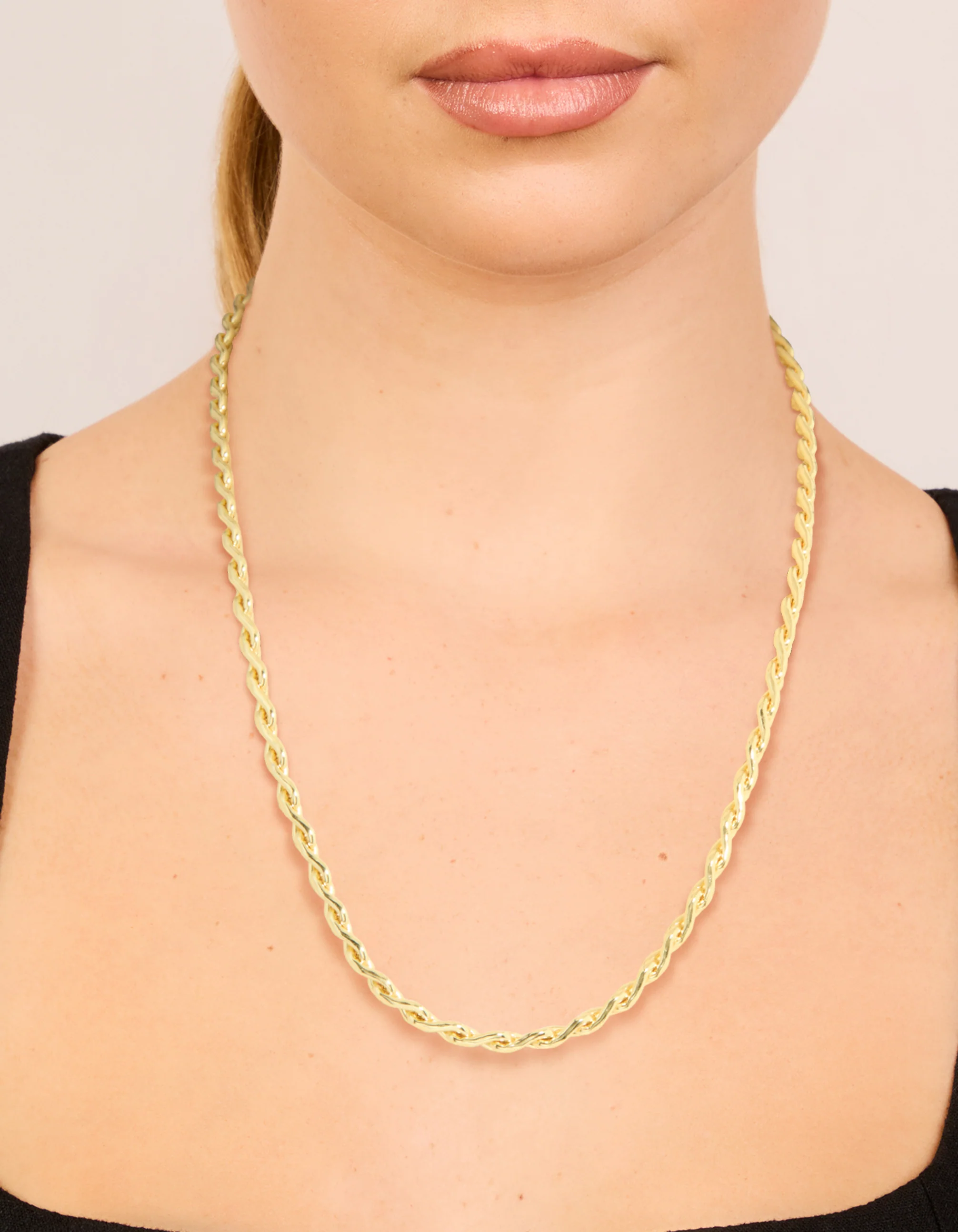 1182-waterproof-gold-plated-stainless-steel-teardrop-chain-link-necklace-1.webp Waterproof Gold Plated Stainless Steel Teardrop Chain Link Necklace