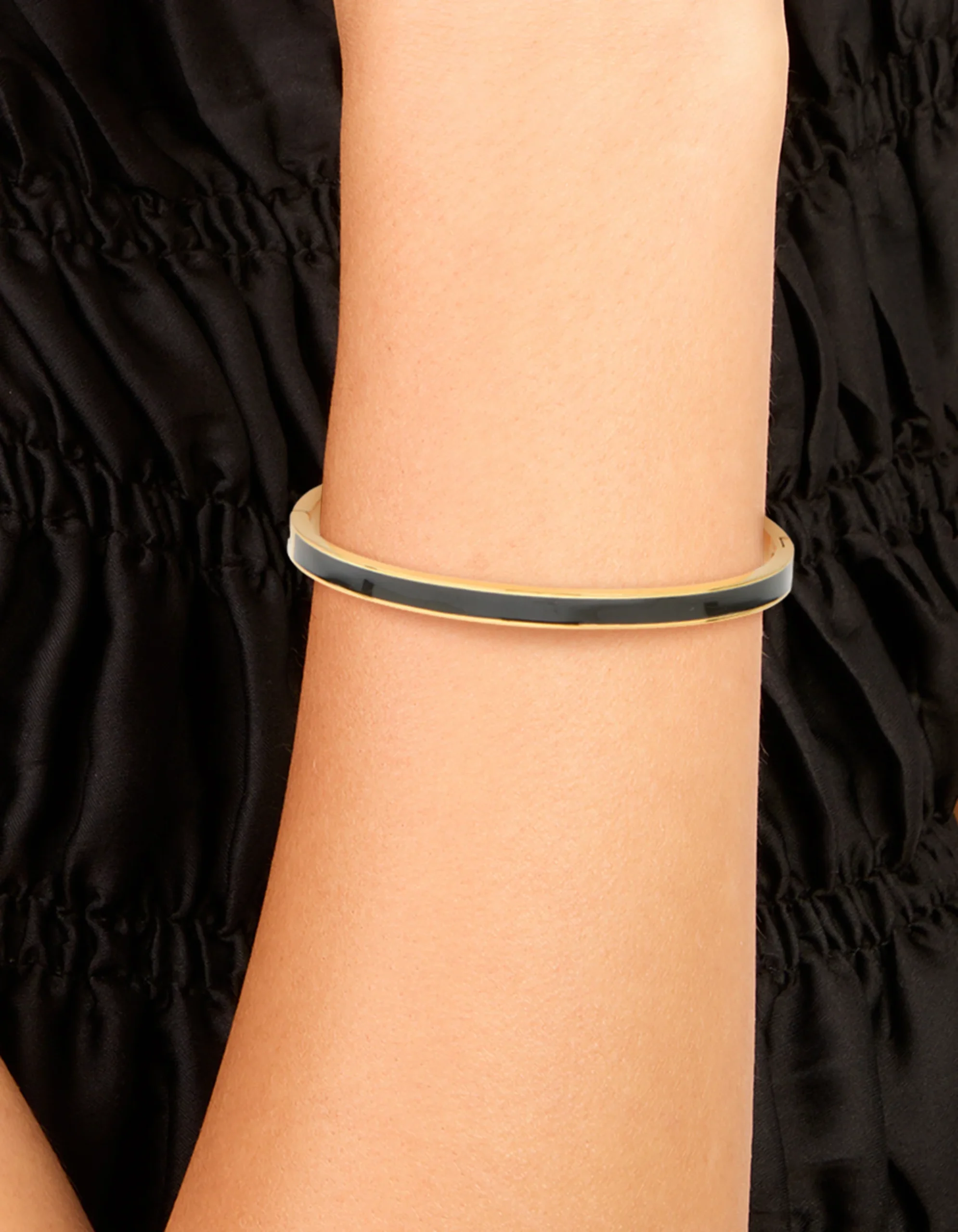 Waterproof Gold Plated Stainless Steel Thick Black Enamel Hinged Bangle
