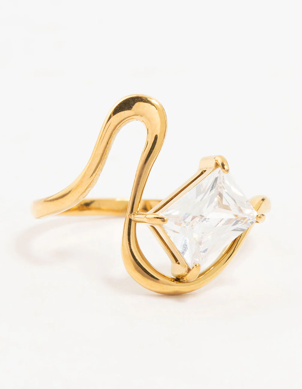 1189-waterproof-gold-plated-stainless-steel-wavy-statement-ring-2.webp Waterproof Gold Plated Stainless Steel Wavy Statement Ring
