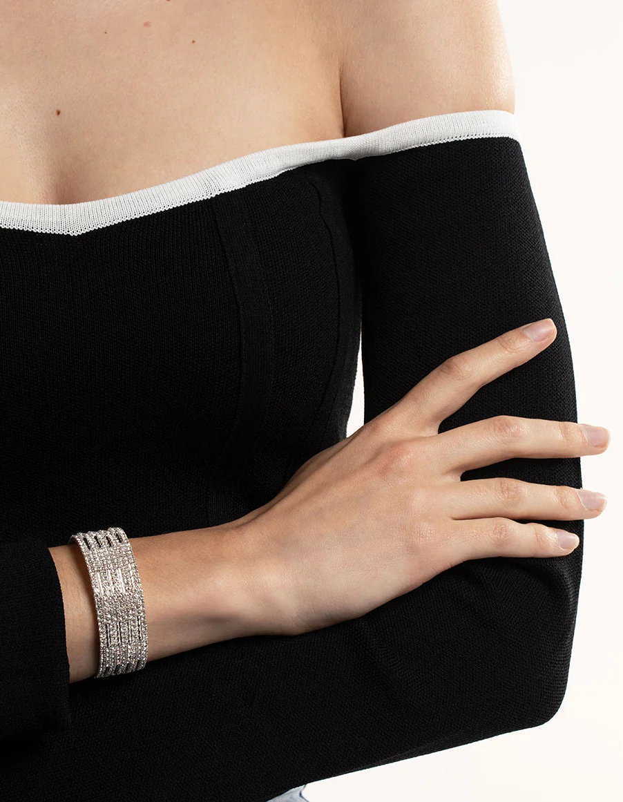 1260-silver-spiky-4-row-diamante-wrist-cuff-3.webp Silver Spiky 4 Row Diamante Wrist Cuff