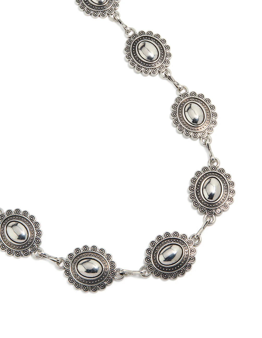 128-antique-silver-western-scalloped-oval-belt-1.webp Antique Silver Western Scalloped Oval Belt