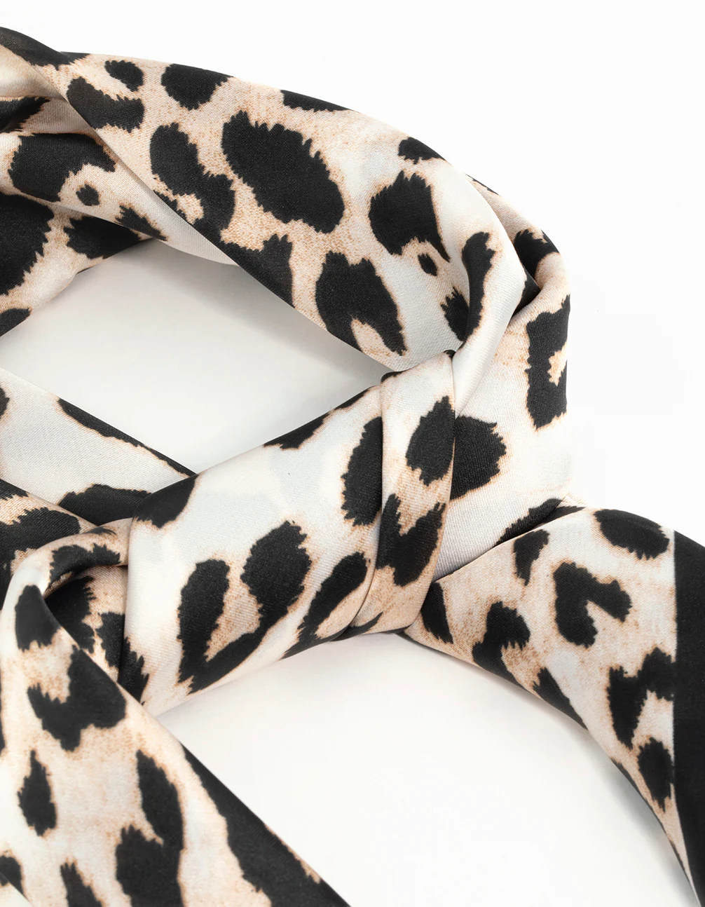 1329-leopard-fabric-satin-scarf-2.webp Leopard Fabric Satin Scarf