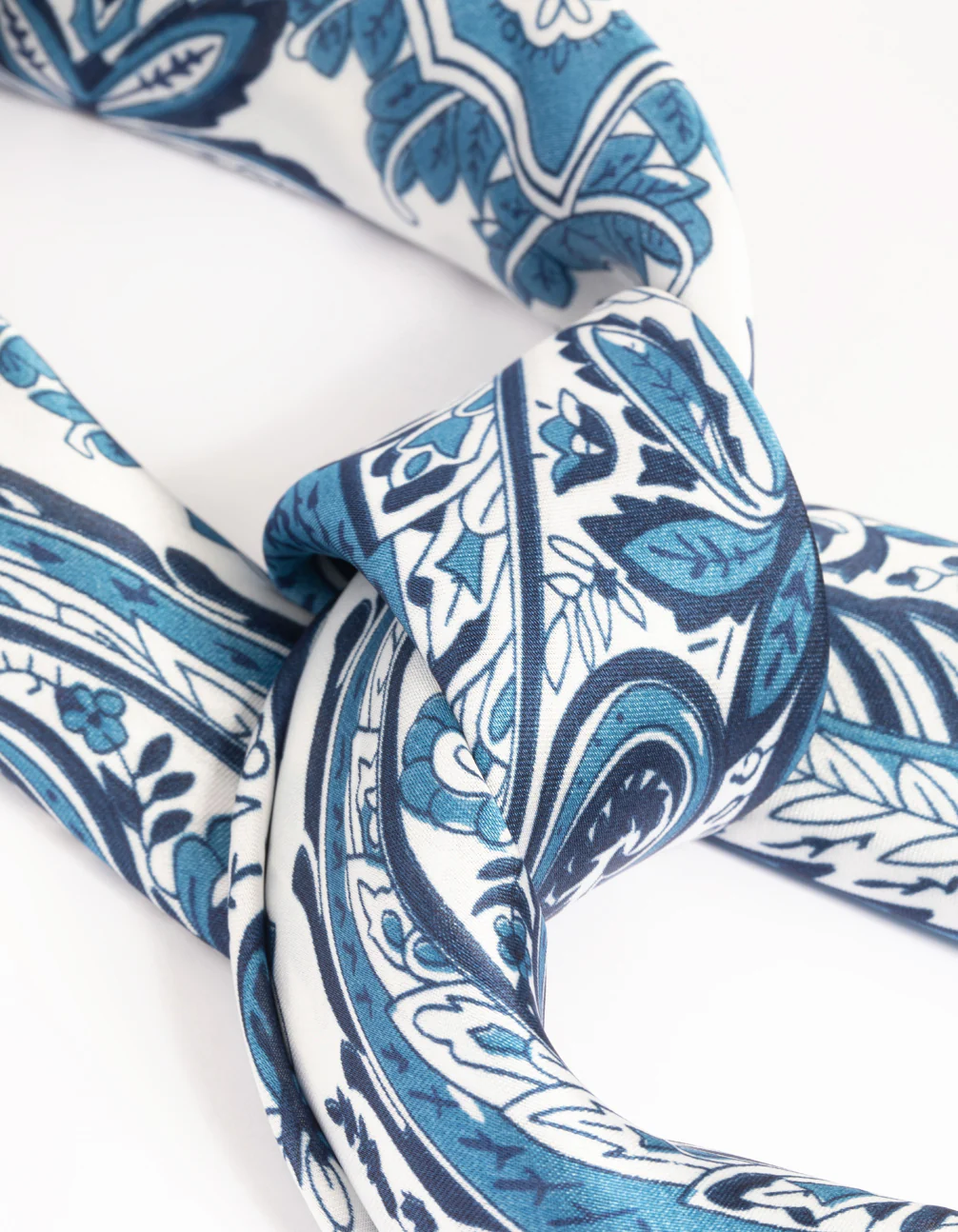 1364-blue-floral-paisley-print-bandana-hair-scarf-4.webp Blue Floral Paisley Print Bandana Hair Scarf