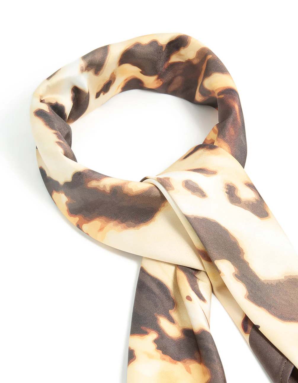 1372-blurred-leopard-print-fabric-scarf-2.webp Blurred Leopard Print Fabric Scarf