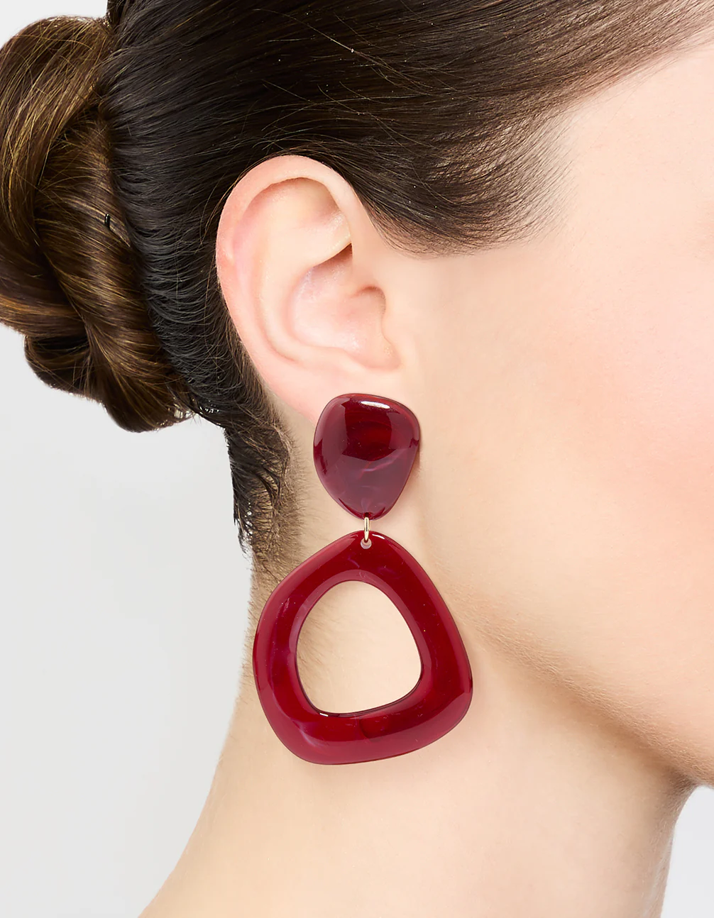 1413-red-acrylic-organic-open-square-oval-drop-earrings-2.webp Red Acrylic Organic Open Square Oval Drop Earrings