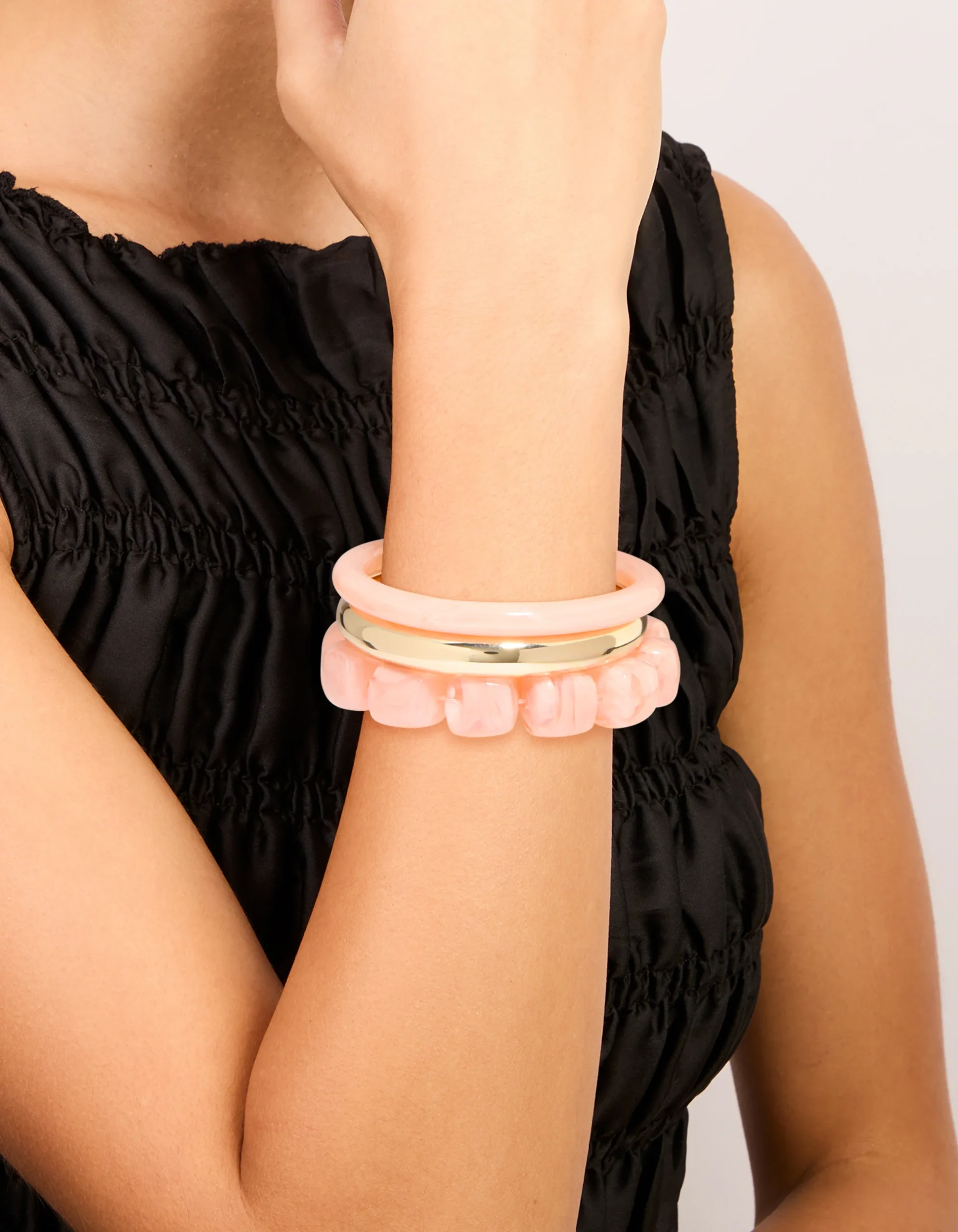 1416-pink-acrylic-gold-smooth-bracelets-3-pack-1.webp Pink Acrylic & Gold Smooth Bracelets 3-Pack