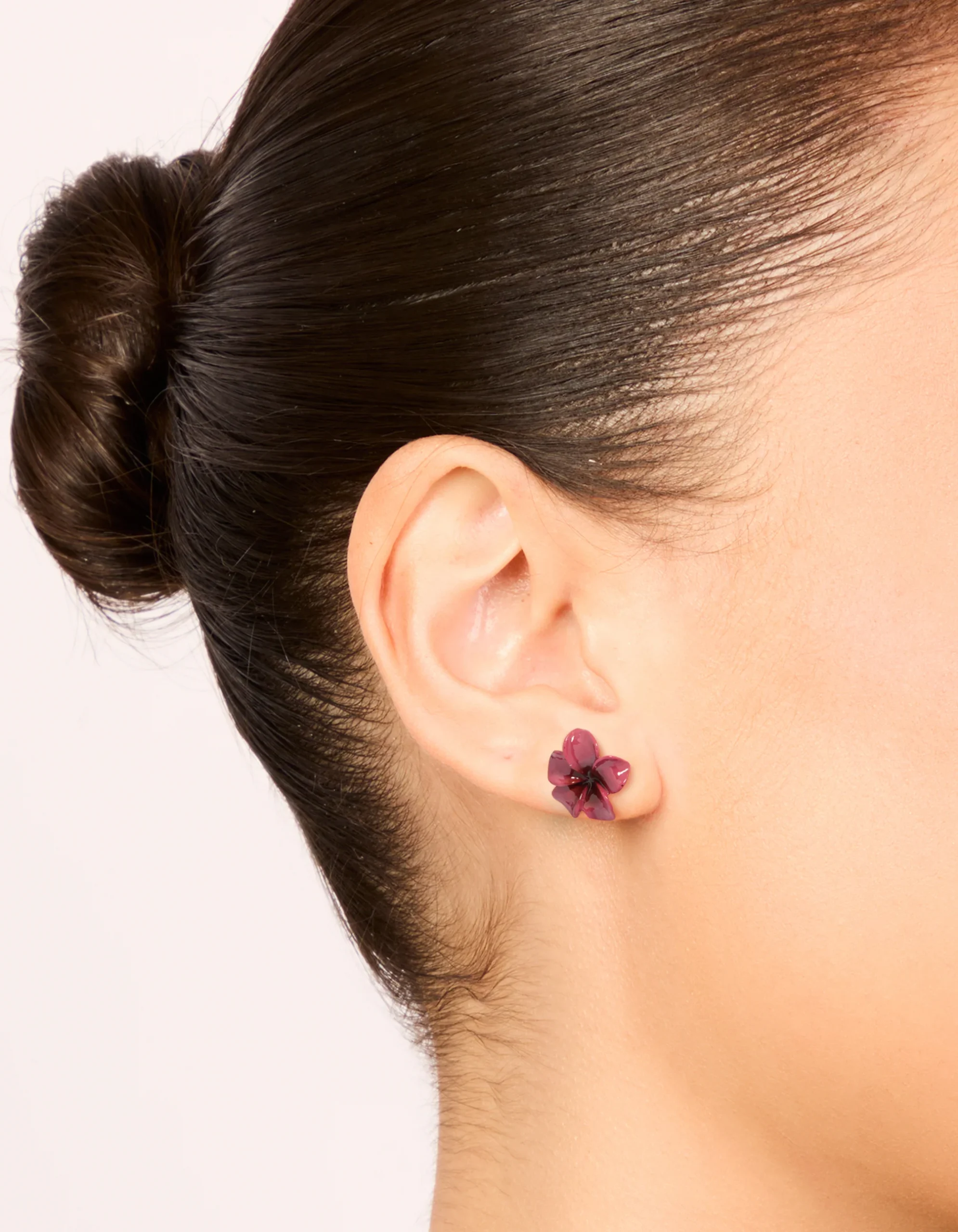 1454-burgundy-acrylic-frangipani-flower-stud-earrings-1.webp Burgundy Acrylic Frangipani Flower Stud Earrings