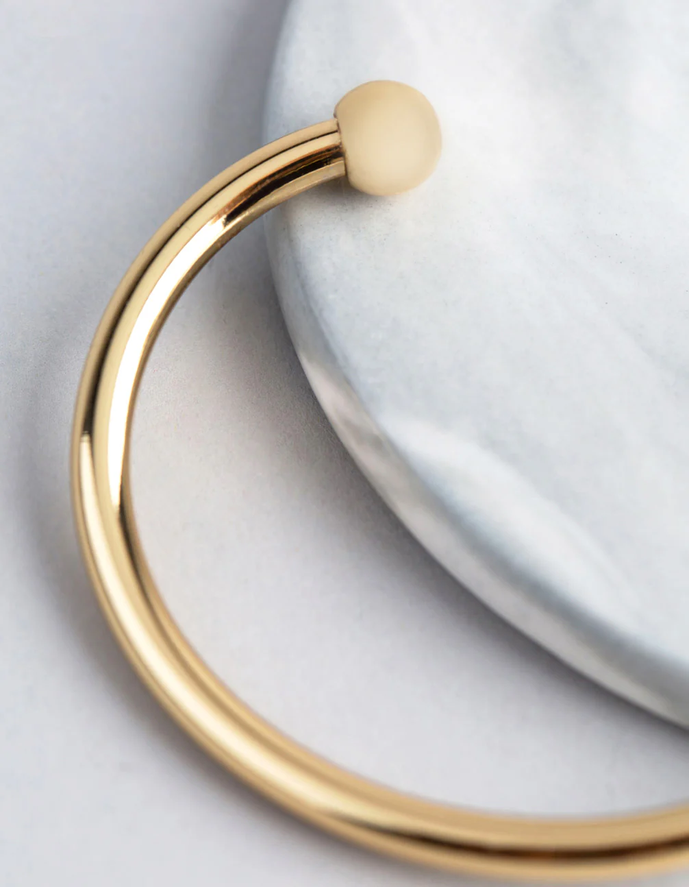 1504-18ct-gold-plated-brass-ball-end-cuff-bracelet-2.webp 18ct Gold Plated Brass Ball End Cuff Bracelet