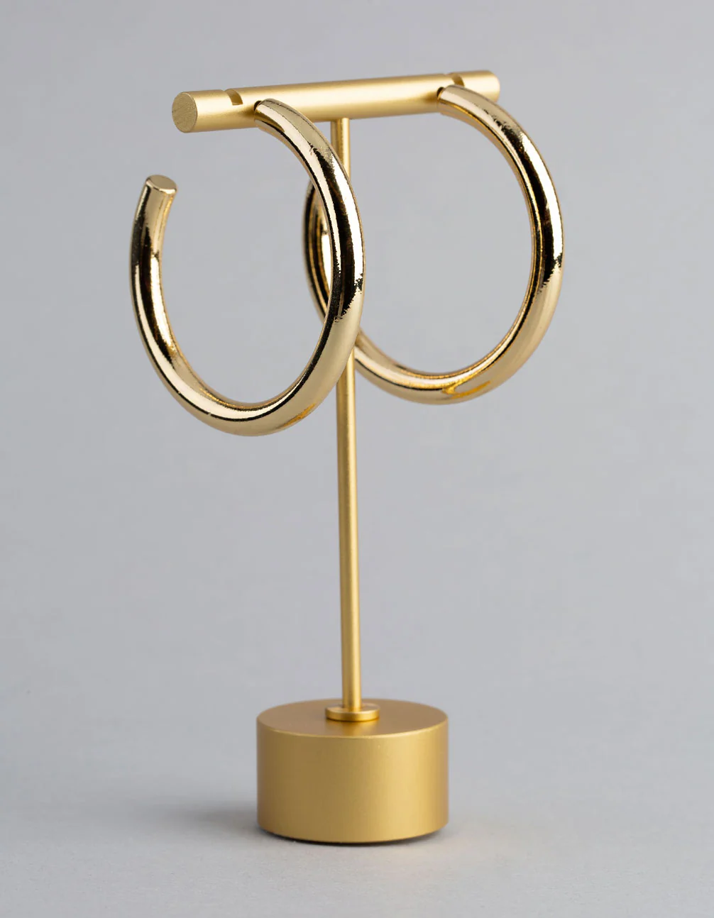 1523-18ct-gold-plated-brass-large-hoop-earrings-1.webp 18ct Gold Plated Brass Large Hoop Earrings