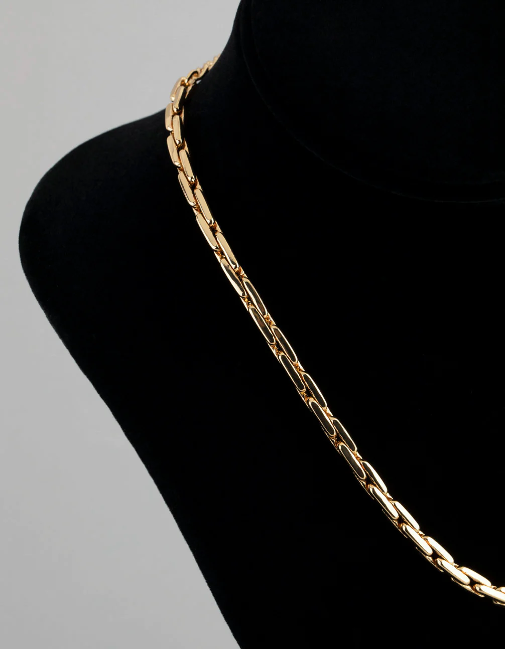 1529-18ct-gold-plated-brass-rectangle-link-chain-necklace-1.webp 18ct Gold Plated Brass Rectangle Link Chain Necklace