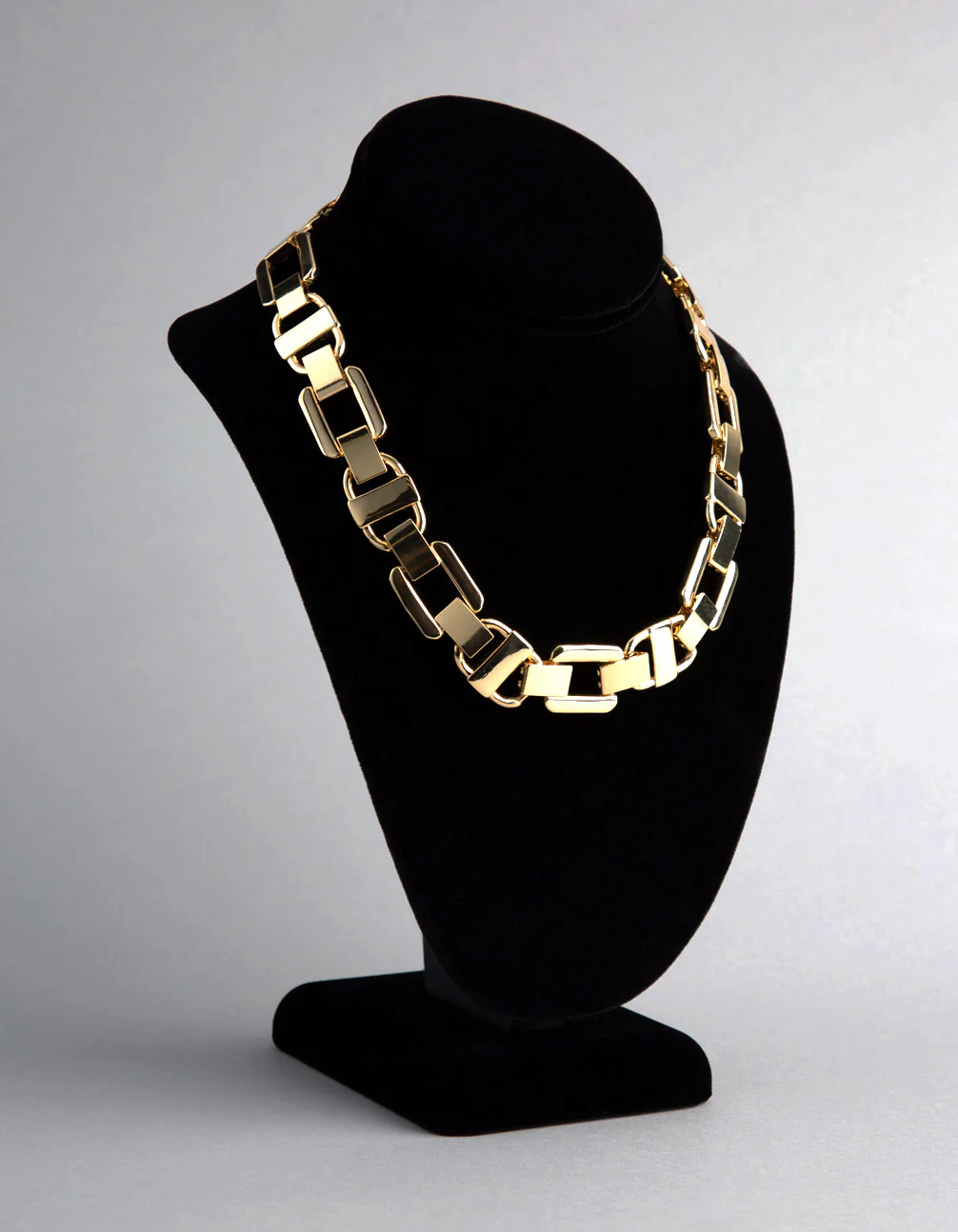 1538-18ct-gold-plated-brass-statement-square-chain-link-collar-necklace-2.webp 18ct Gold Plated Brass Statement Square Chain Link Collar Necklace