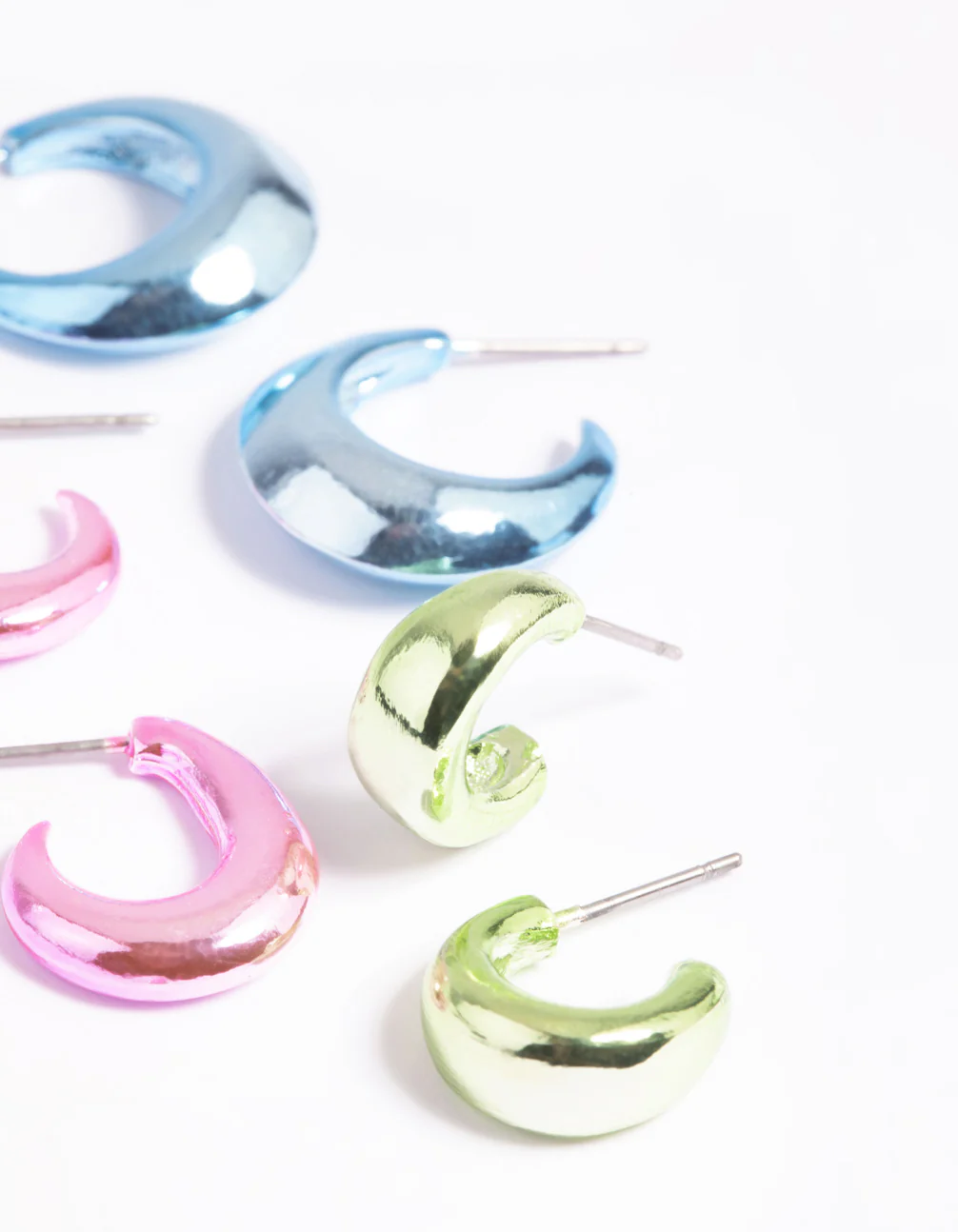 1593-90s-metallic-hoop-earring-pack-4.webp 90s Metallic Hoop Earring Pack