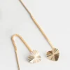 1617-9ct-gold-diamond-cut-heart-box-chain-threader-earrings-4.webp 9ct Gold Diamond Cut Heart Box Chain Threader Earrings