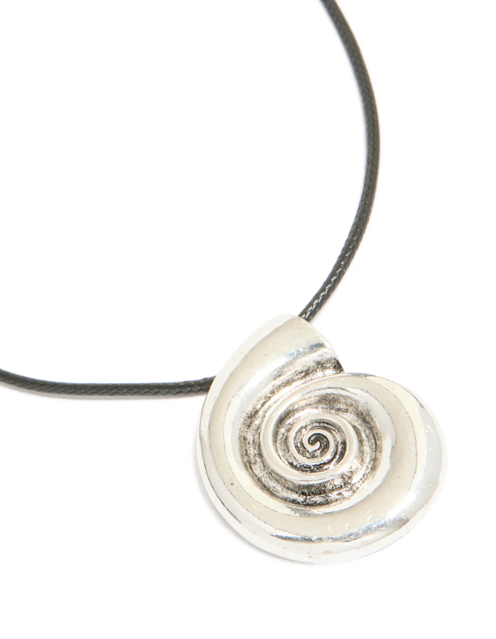 162-antique-silver-swirl-shell-pendant-cord-necklace-2.webp Antique Silver Swirl Shell Pendant Cord Necklace