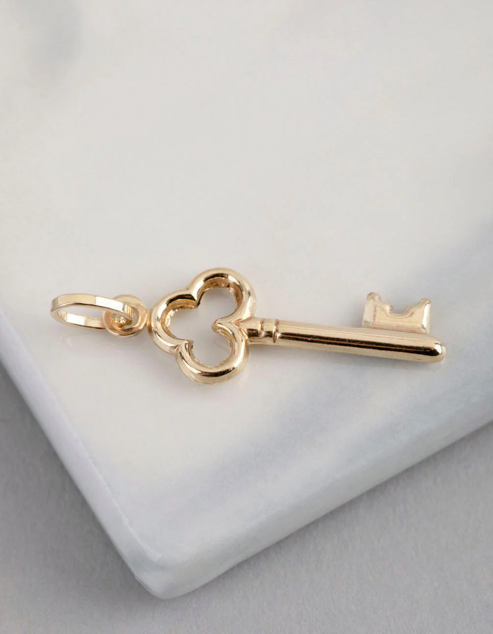 1625-9ct-gold-key-pendant-charm-1.webp 9ct Gold Key Pendant Charm