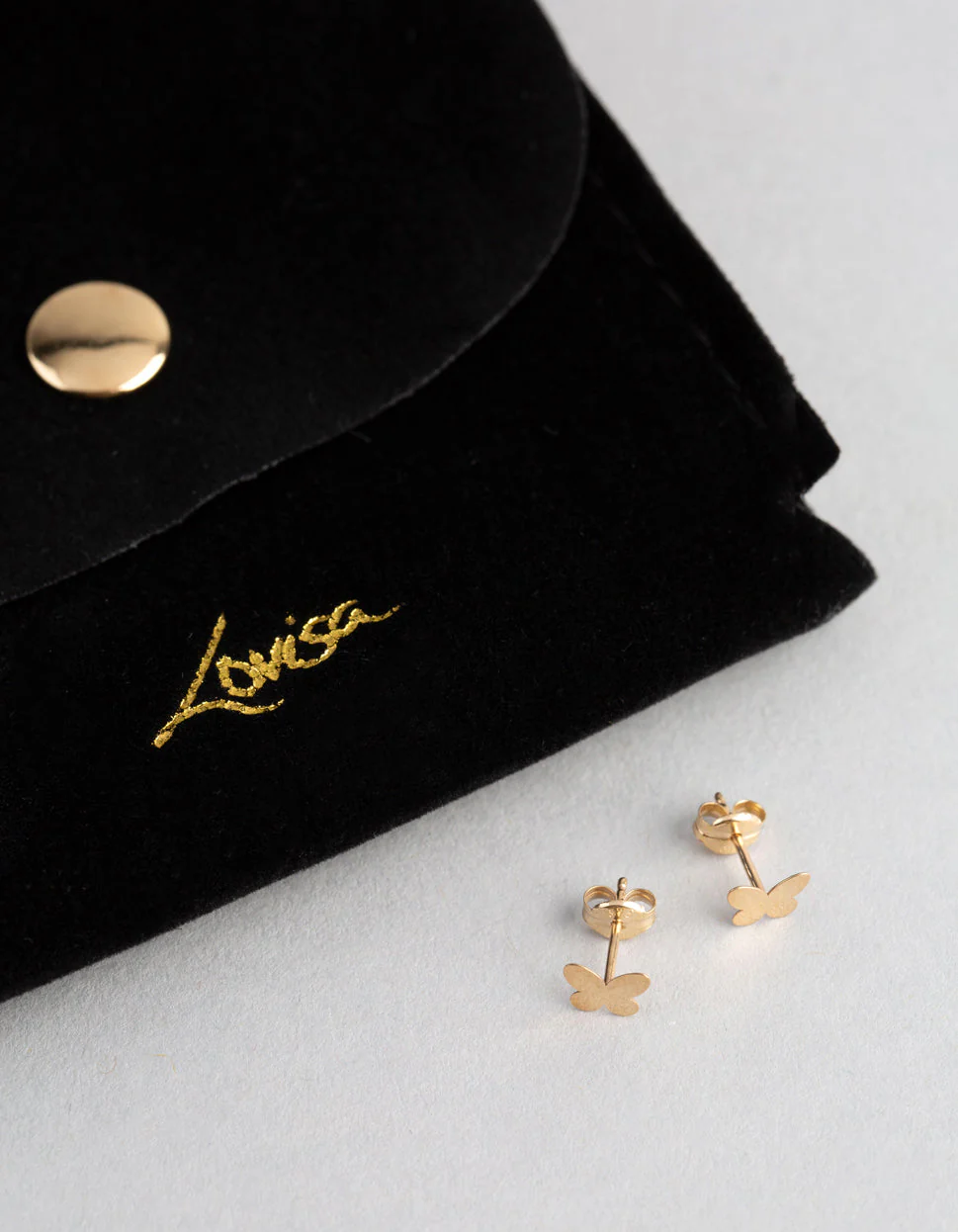 1632-9ct-gold-polished-butterfly-stud-earrings-3.webp 9ct Gold Polished Butterfly Stud Earrings