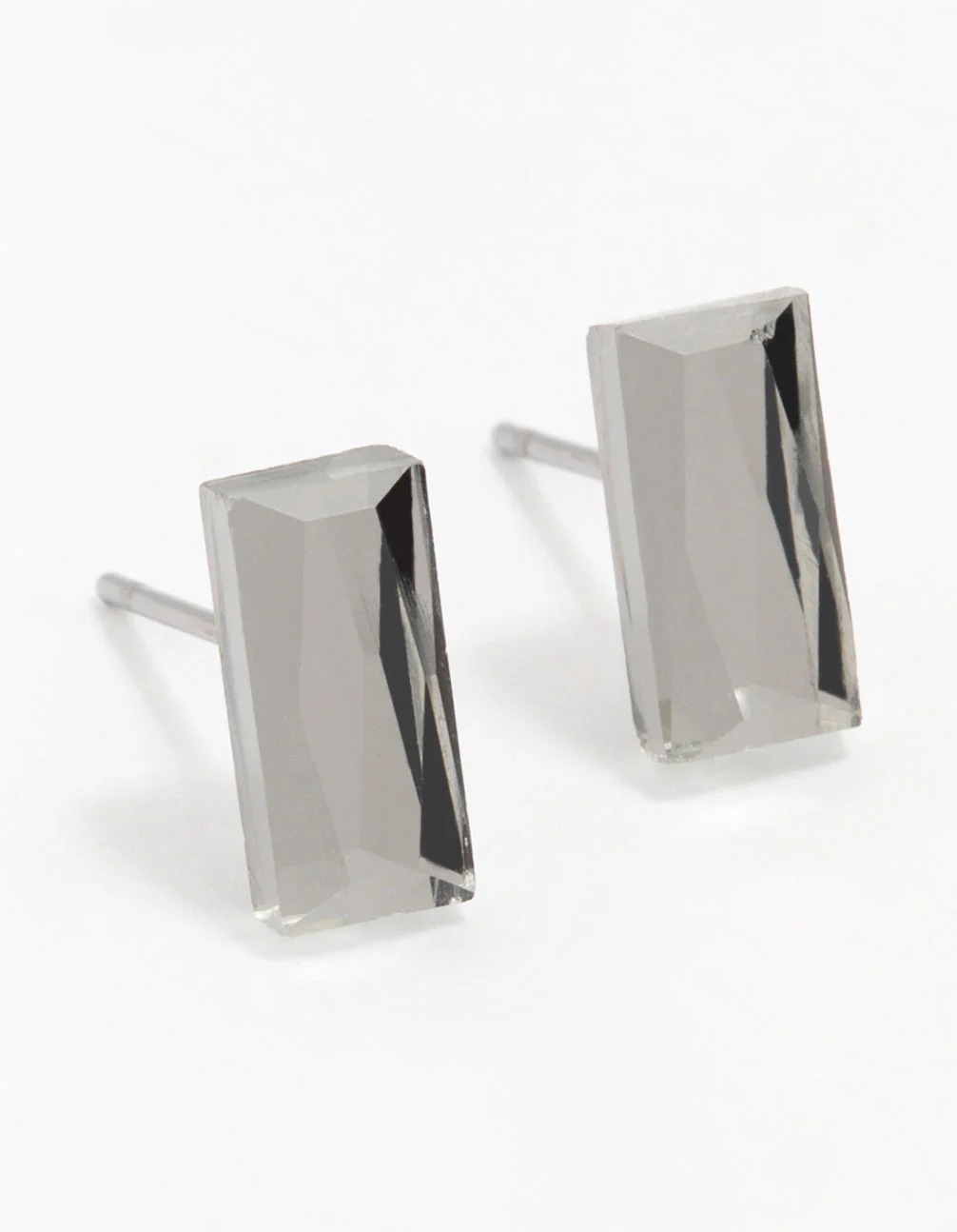 1644-acrylic-baguette-cut-stud-earrings-1.webp Acrylic Baguette Cut Stud Earrings