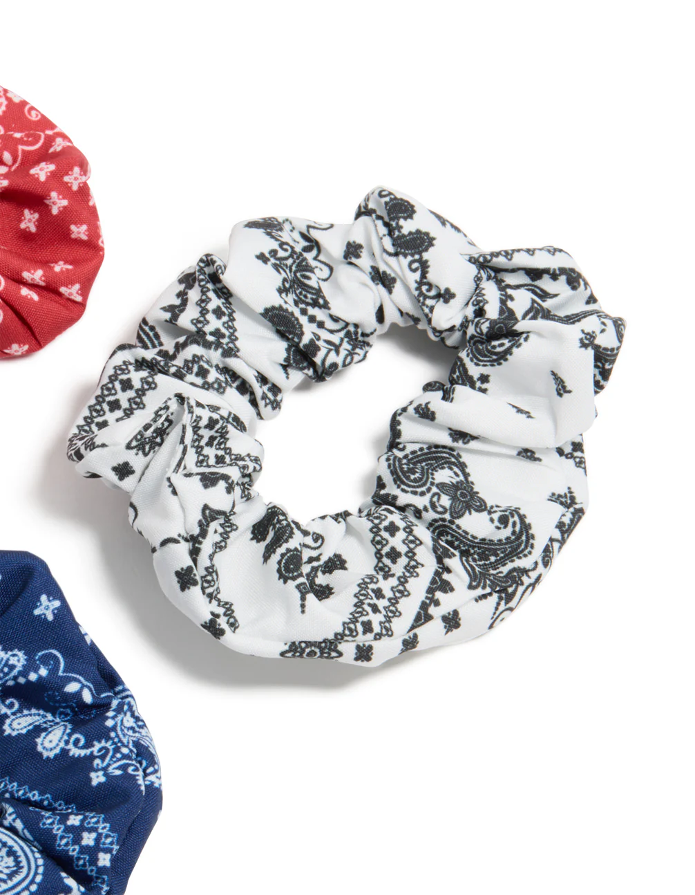 173-blue-red-white-paisley-print-fabric-scrunchies-3-pack-3.webp Blue Red & White Paisley Print Fabric Scrunchies 3-Pack