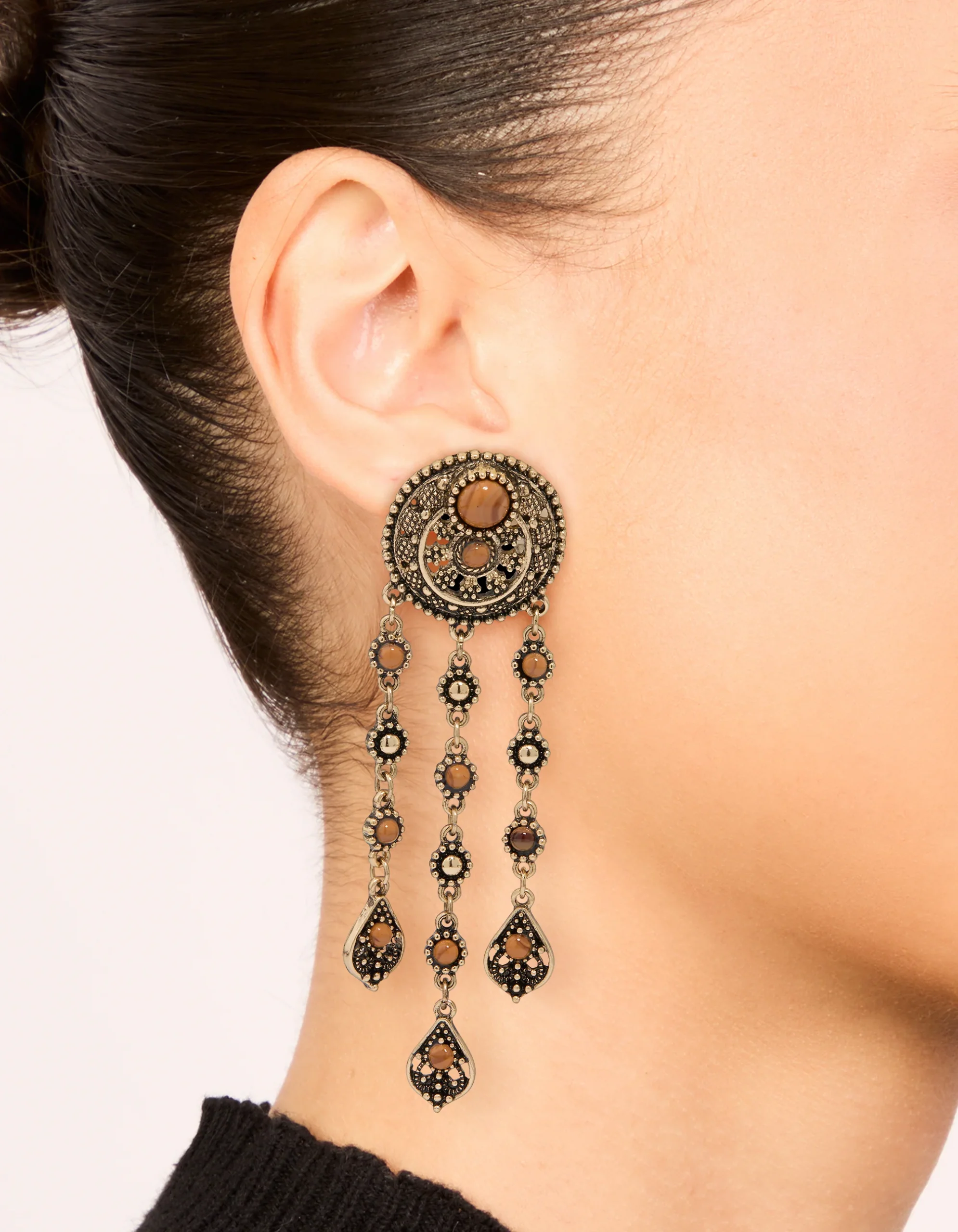 1853-antique-gold-orange-circle-drop-earrings-2.webp Antique Gold Orange Circle Drop Earrings