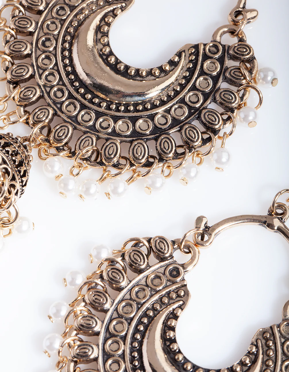 1862-antique-gold-pearl-tassel-drop-earrings-3.webp Antique Gold Pearl Tassel Drop Earrings