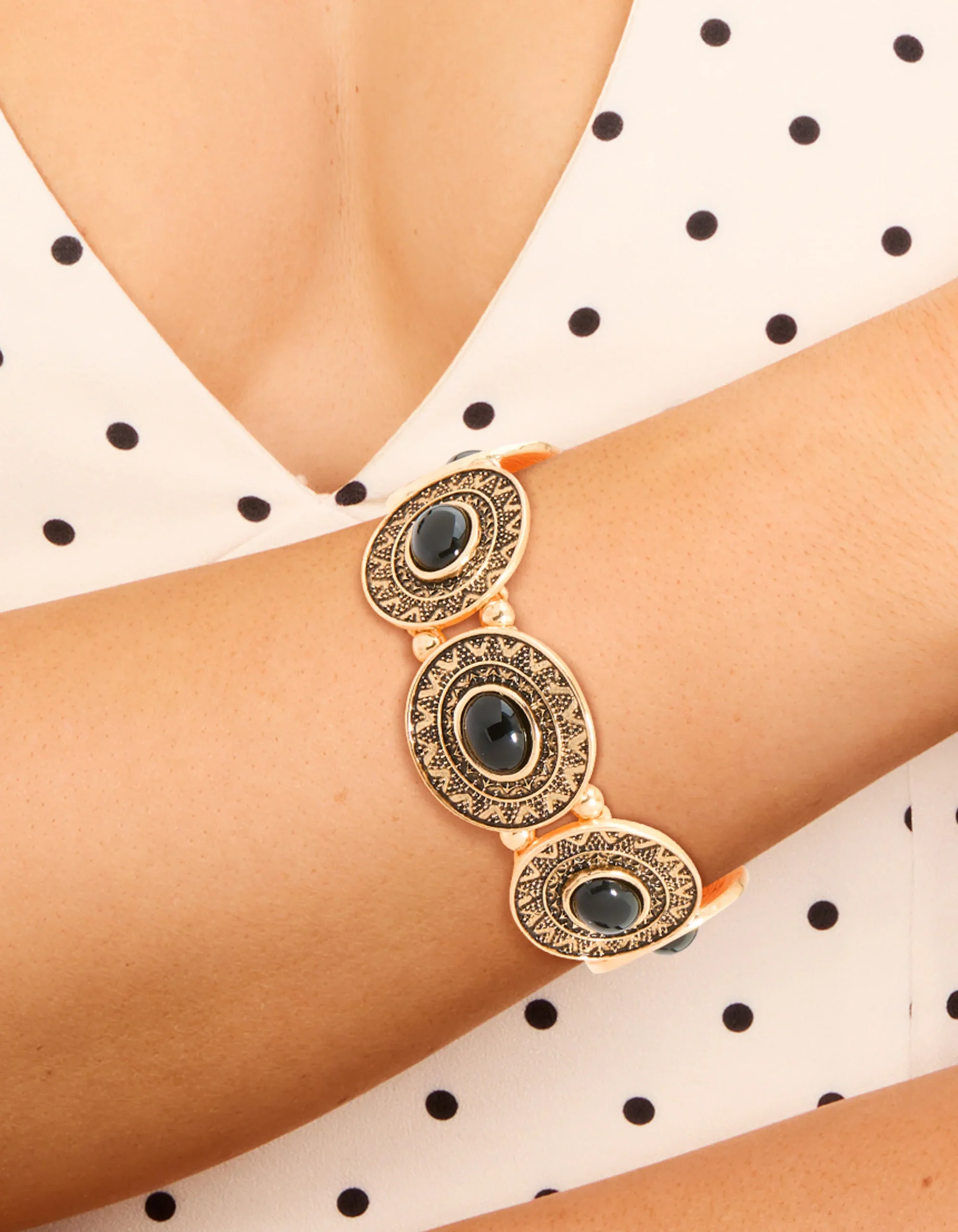 1894-antique-gold-textured-boho-large-stretch-bracelet-2.webp Antique Gold Textured Boho Large Stretch Bracelet