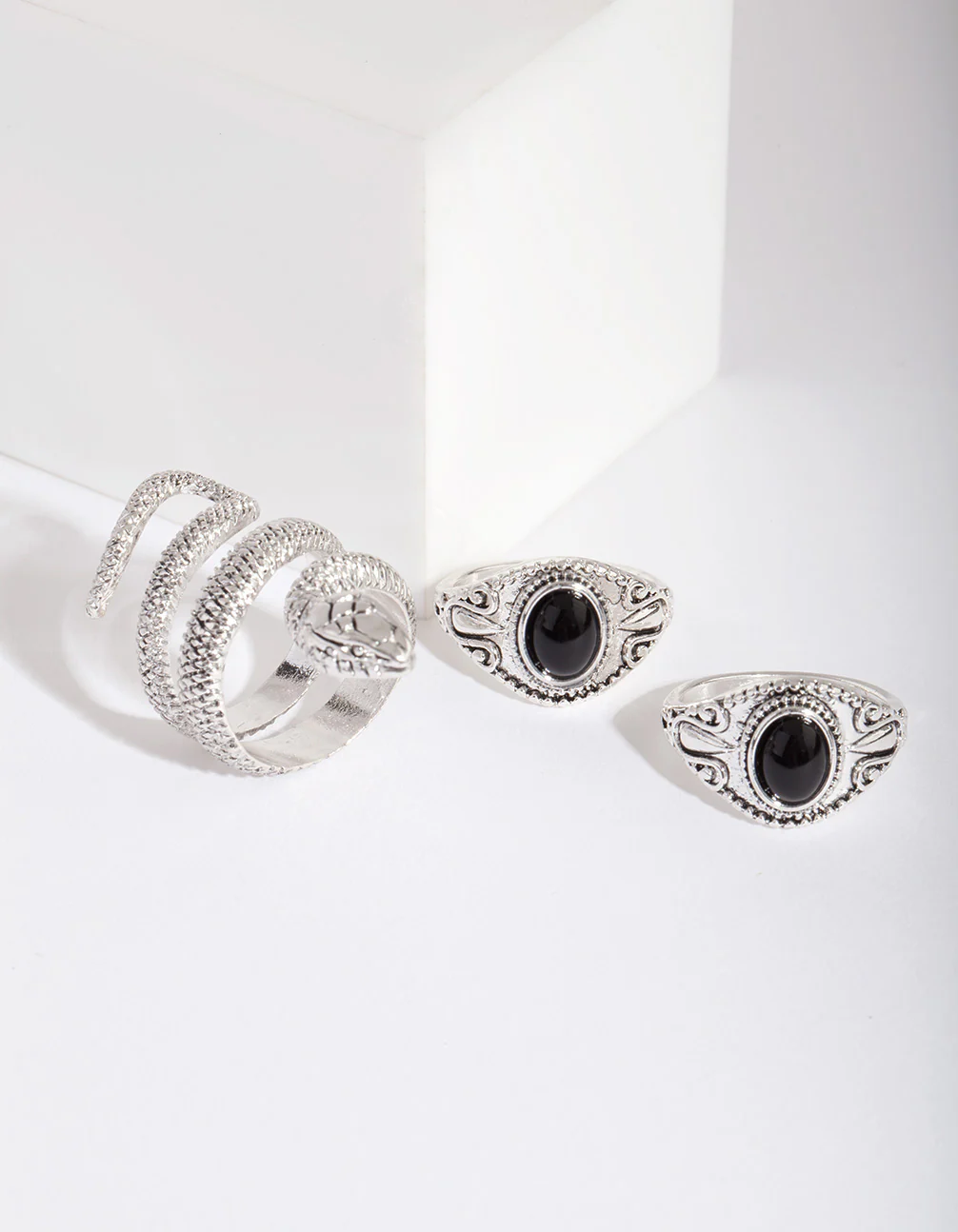 1915-antique-silver-bohemian-snake-ring-pack-1.webp Antique Silver Bohemian Snake Ring Pack