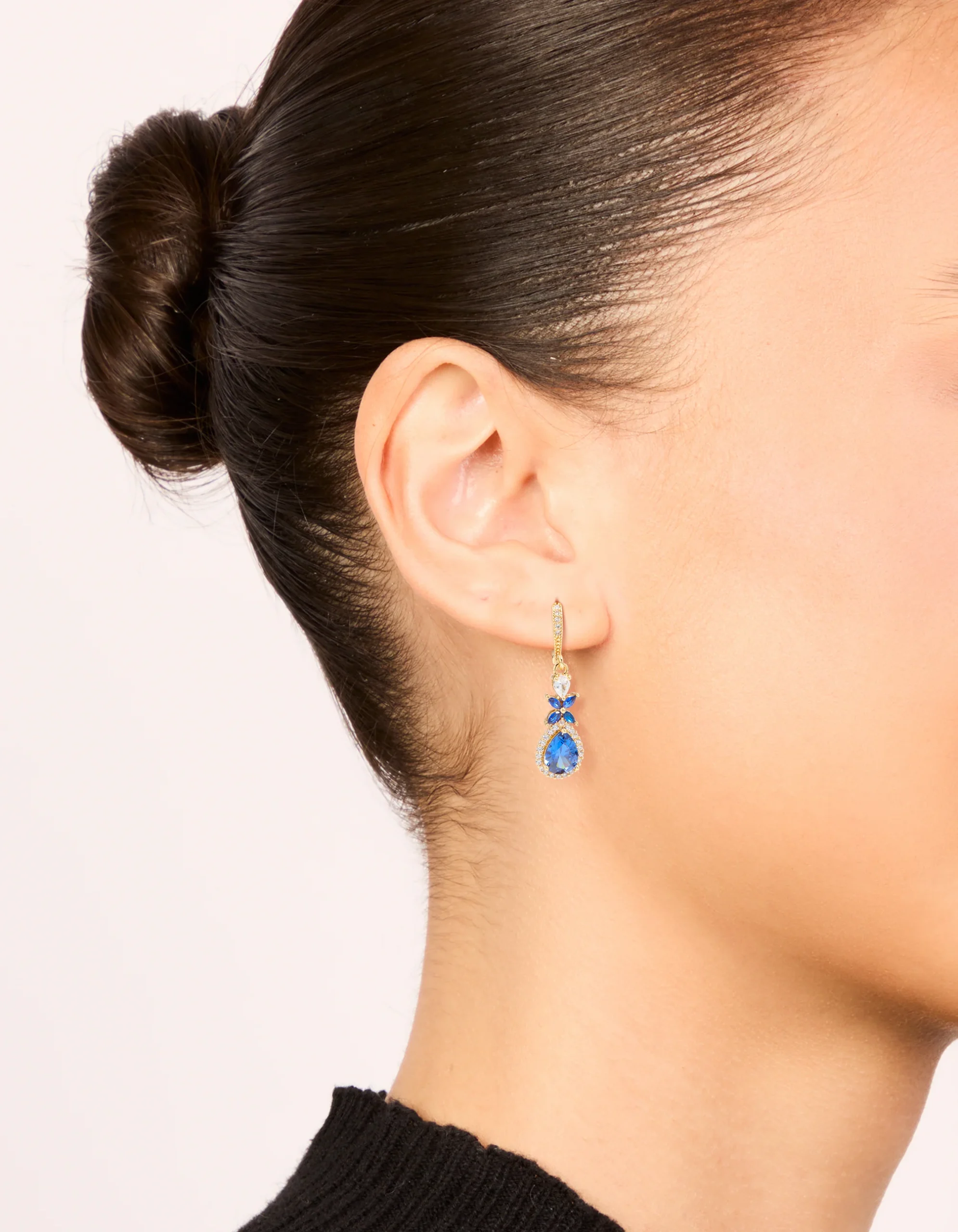 192-gold-blue-cubic-zirconia-flower-drop-earrings-1.webp Gold Blue Cubic Zirconia Flower Drop Earrings