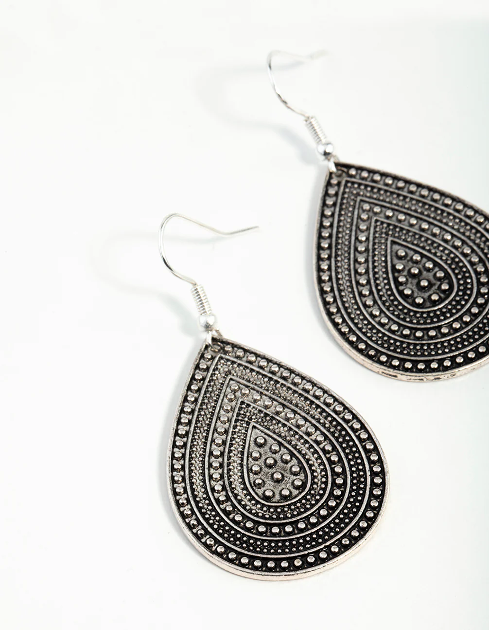 1988-antique-silver-teardrop-earrings-2.webp Antique Silver Teardrop Earrings