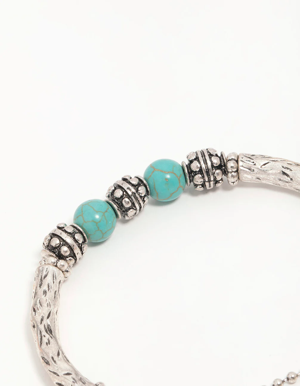 2004-antique-silver-turquoise-heart-charm-stretch-bracelet-3.webp Antique Silver Turquoise Heart Charm Stretch Bracelet