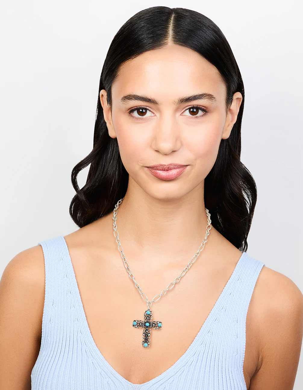2008-antique-silver-turquoise-stone-cross-pendant-necklace-3.webp Antique Silver Turquoise Stone Cross Pendant Necklace