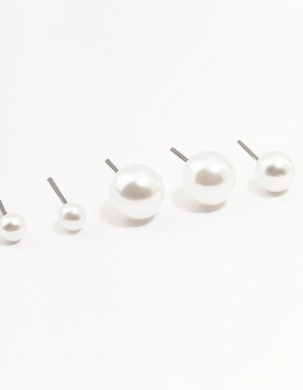 2044-beaded-multi-size-pearl-stud-earrings-3-pack-2.webp Beaded Multi Size Pearl Stud Earrings 3-Pack