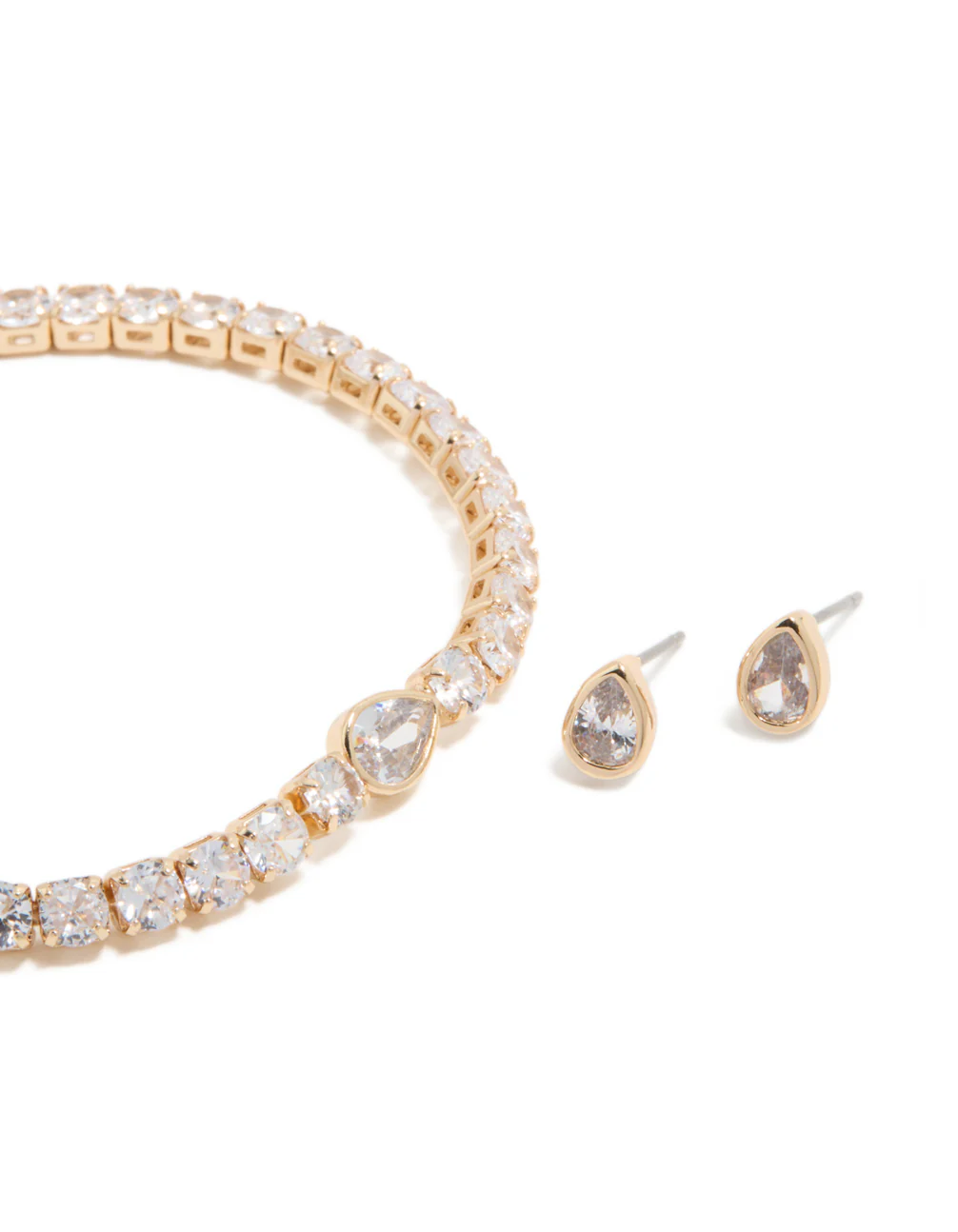 208-gold-clear-cubic-zirconia-bezel-tennis-bracelet-earrings-set-2.webp Gold Clear Cubic Zirconia Bezel Tennis Bracelet & Earrings Set