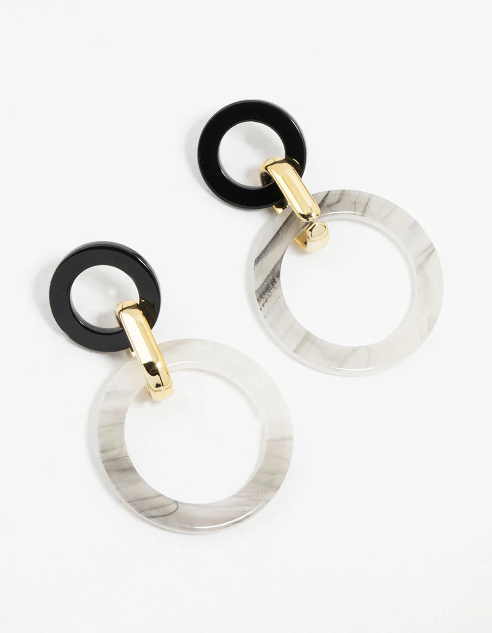 2090-black-white-marbled-acrylic-circle-drop-earrings-1.webp Black & White Marbled Acrylic Circle Drop Earrings