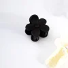 Black & White Mix Flower Claw Pack
