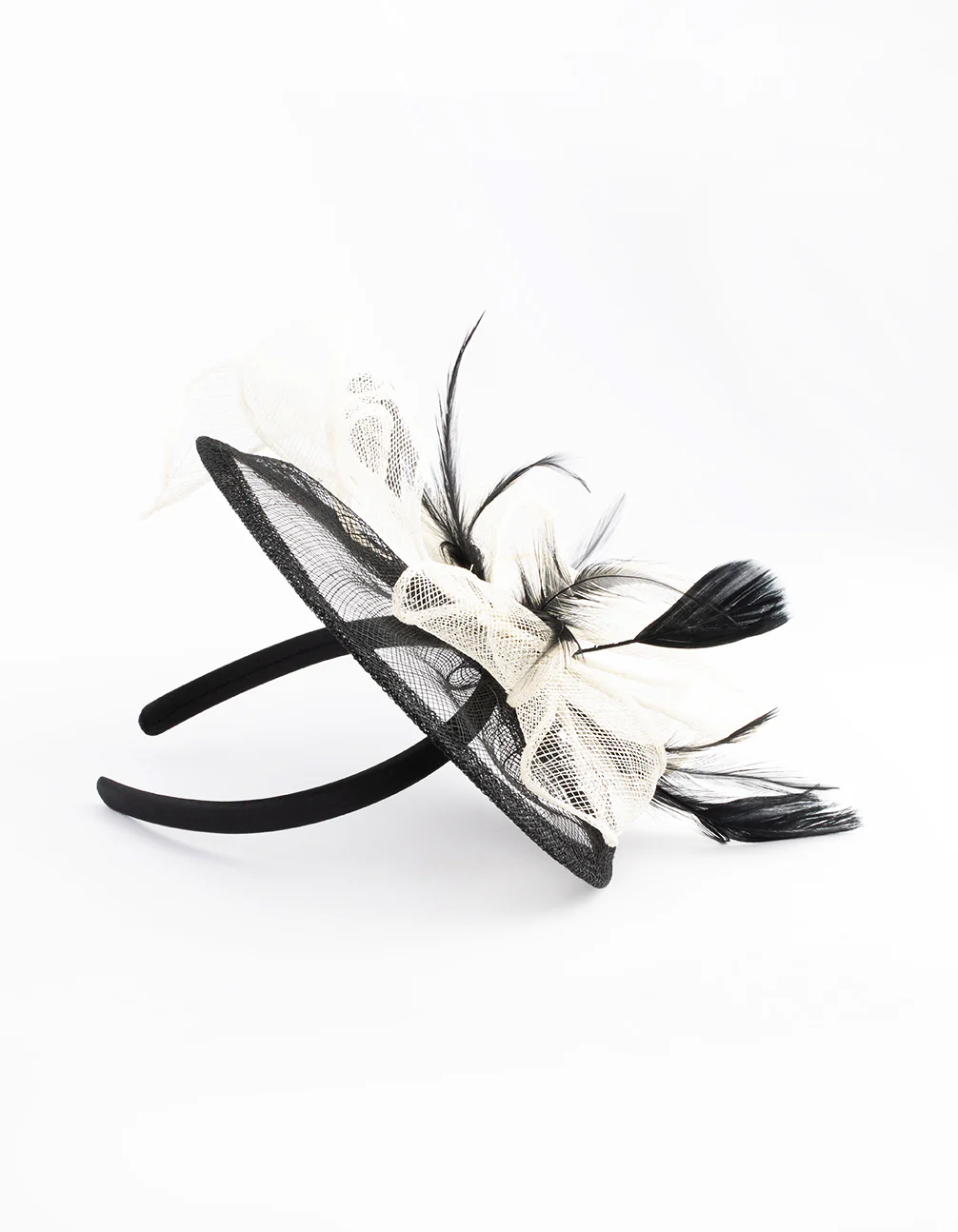 2095-black-white-sinamay-feathered-fascinator-4.webp Black & White Sinamay Feathered Fascinator