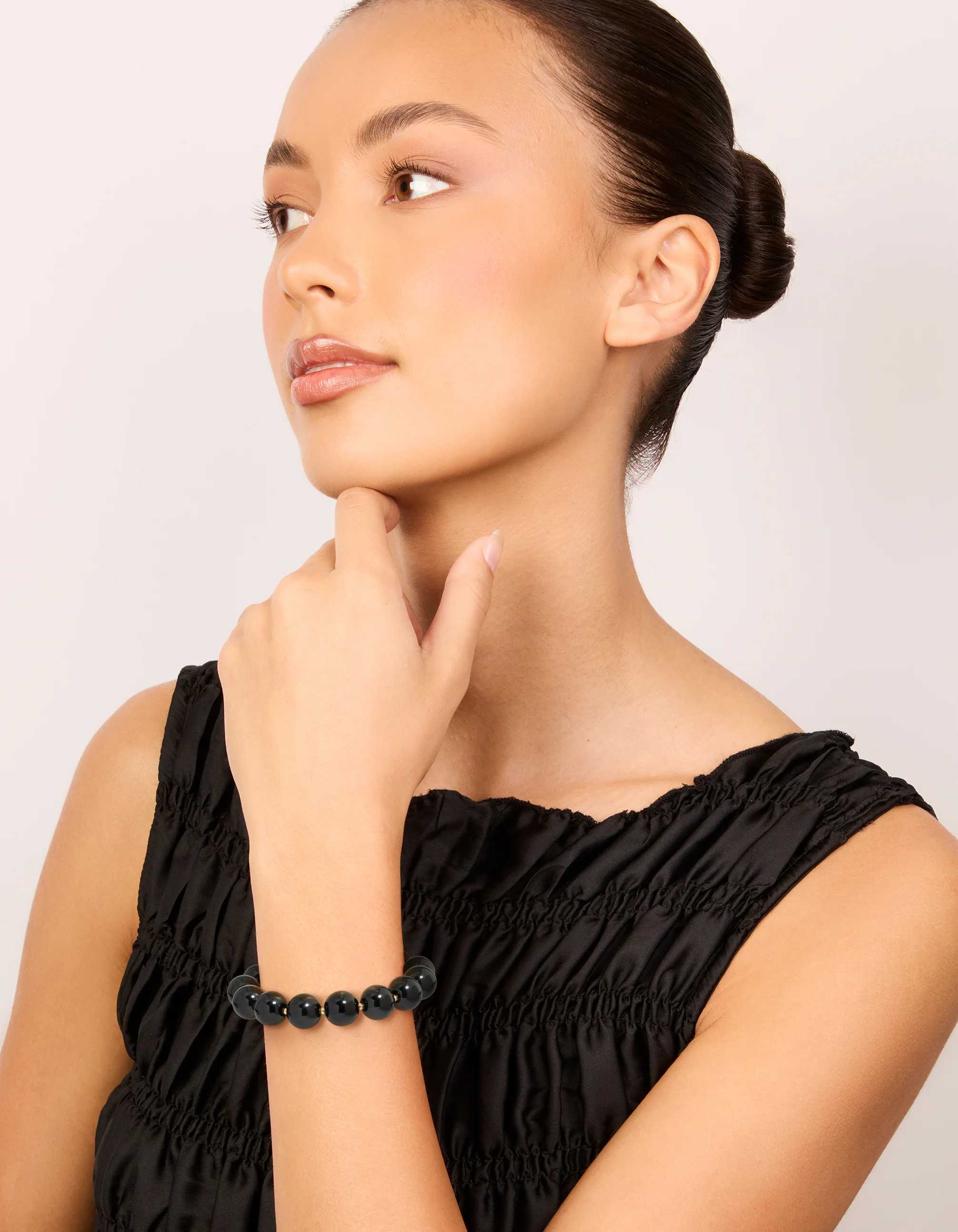 2101-black-acrylic-beaded-stretch-bracelet-3.webp Black Acrylic Beaded Stretch Bracelet