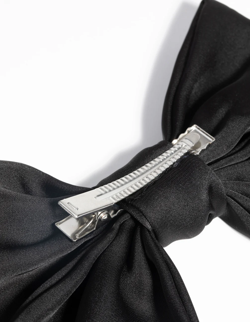 Black Bow Clip