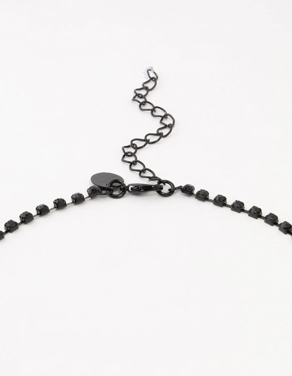 2147-black-coated-diamante-lace-pattern-necklace-3.webp Black Coated Diamante Lace Pattern Necklace