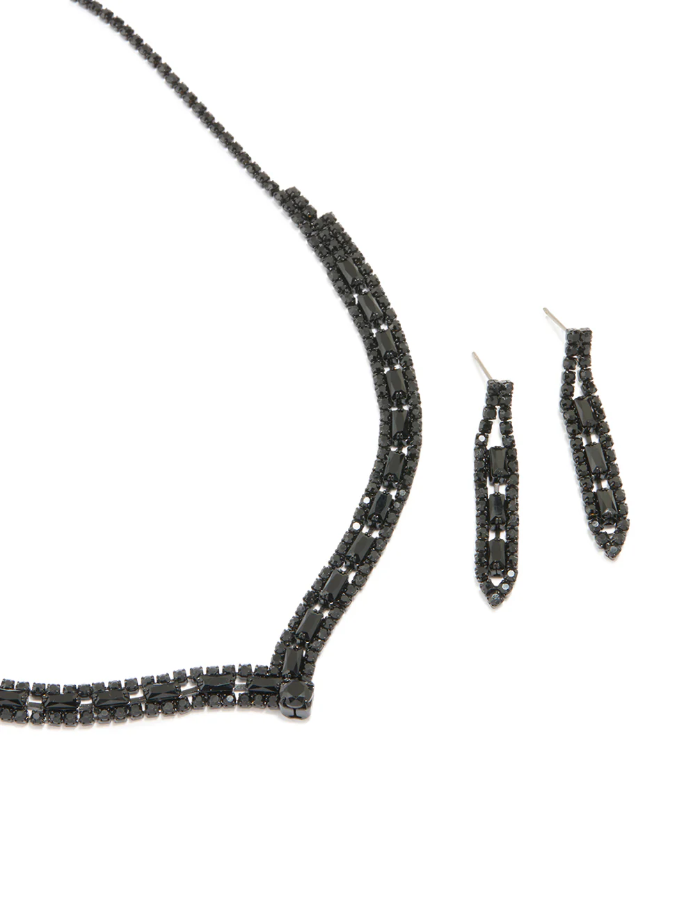 2173-black-coated-metal-rectangle-pointed-necklace-earrings-set-1.webp Black Coated Metal Rectangle Pointed Necklace & Earrings Set
