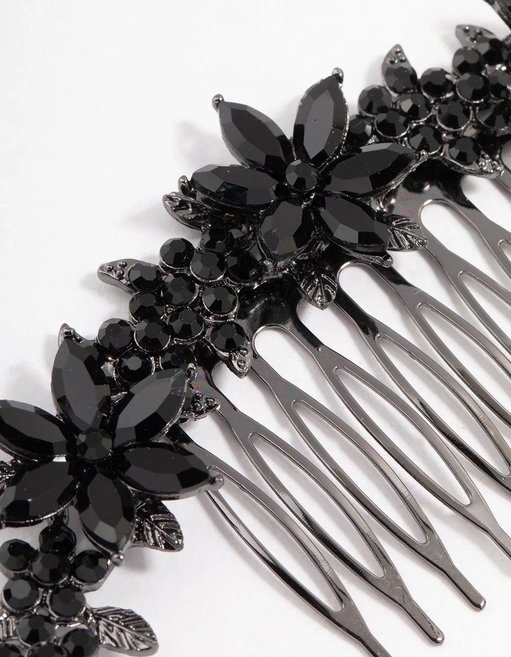 2194-black-coated-simple-diamante-flower-hair-comb-2.webp Black Coated Simple Diamante Flower Hair Comb