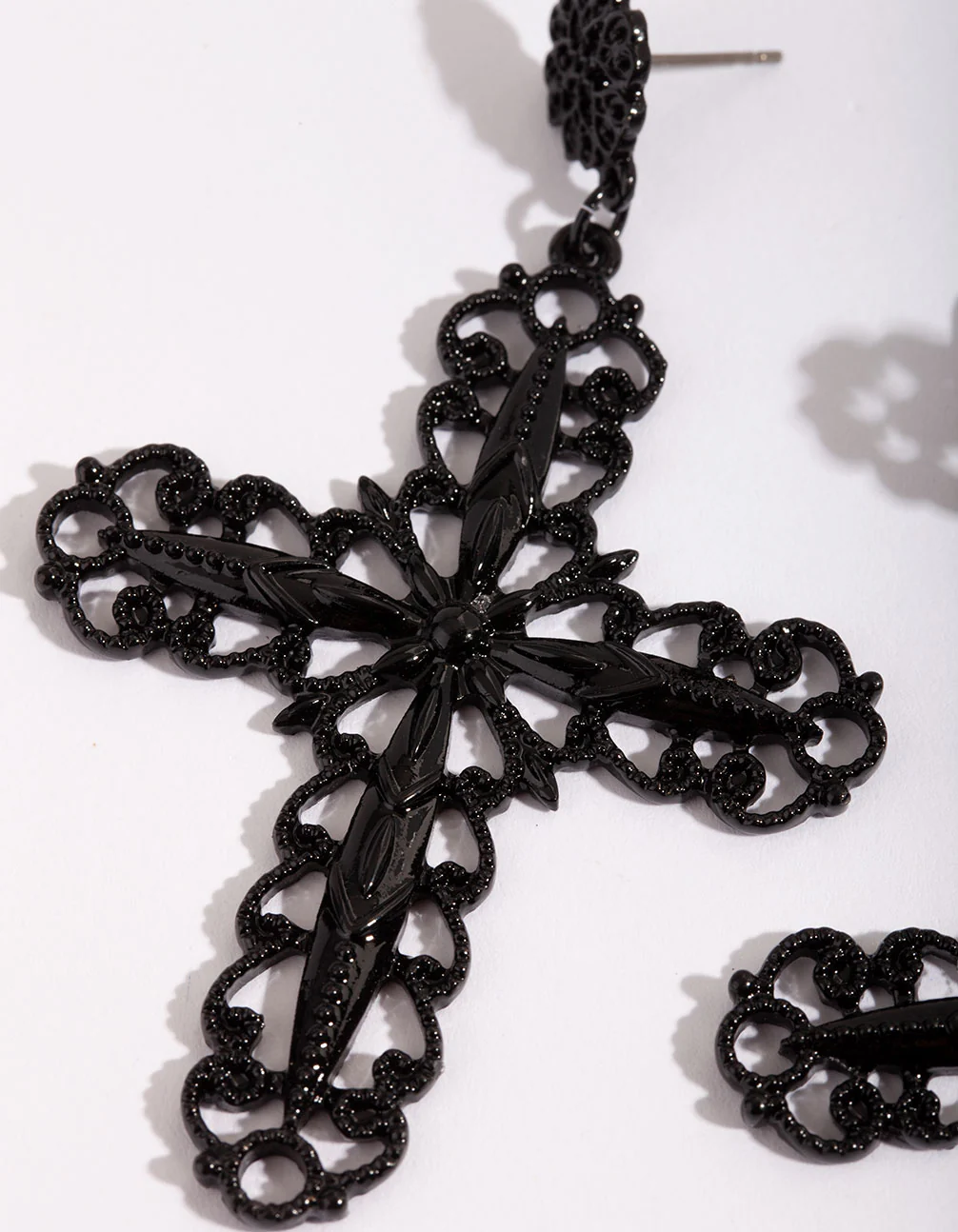 2334-black-filigree-cross-earrings-4.webp Black Filigree Cross Earrings