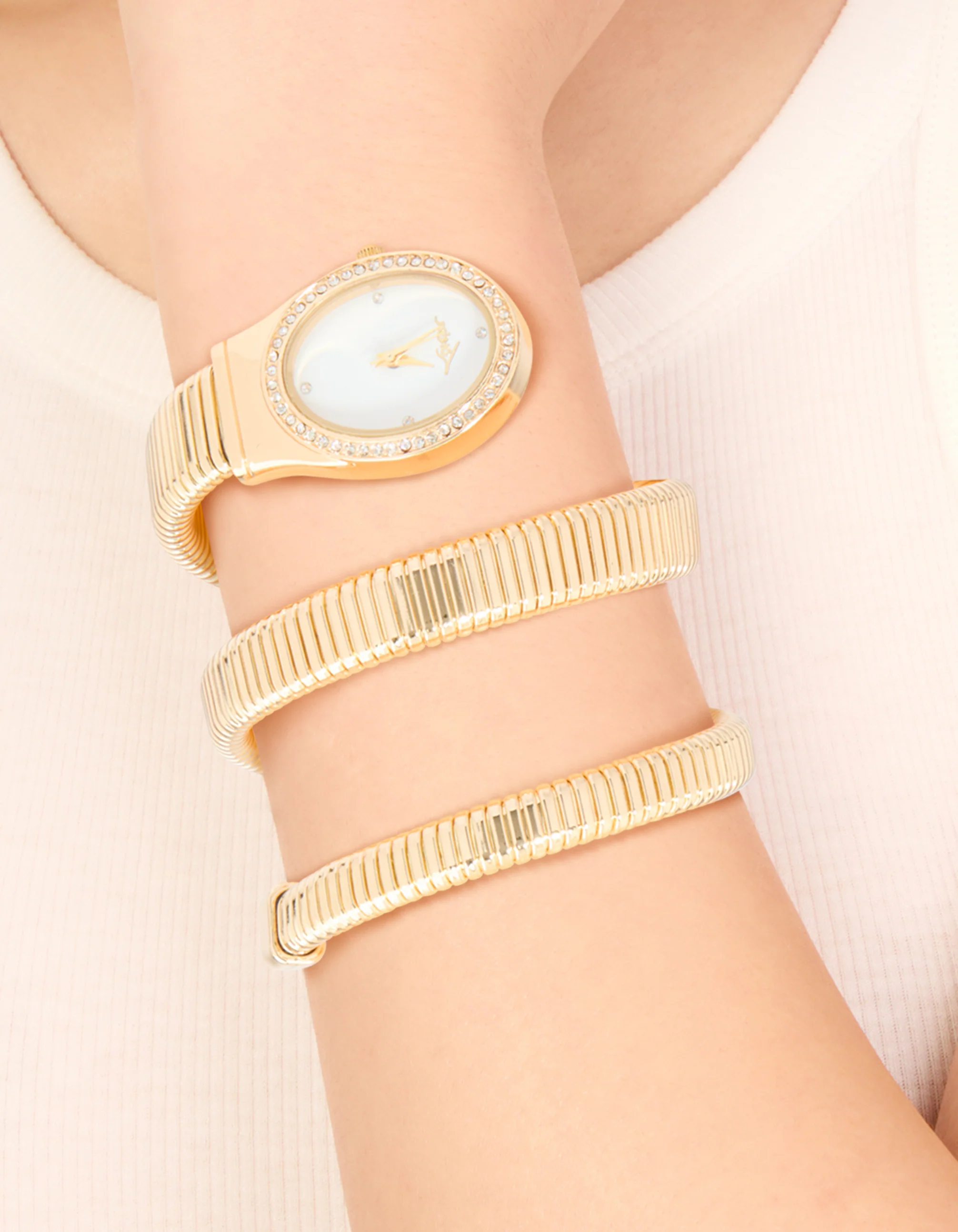 236-gold-double-stretch-watch-cuff-1.webp Gold Double Stretch Watch Cuff
