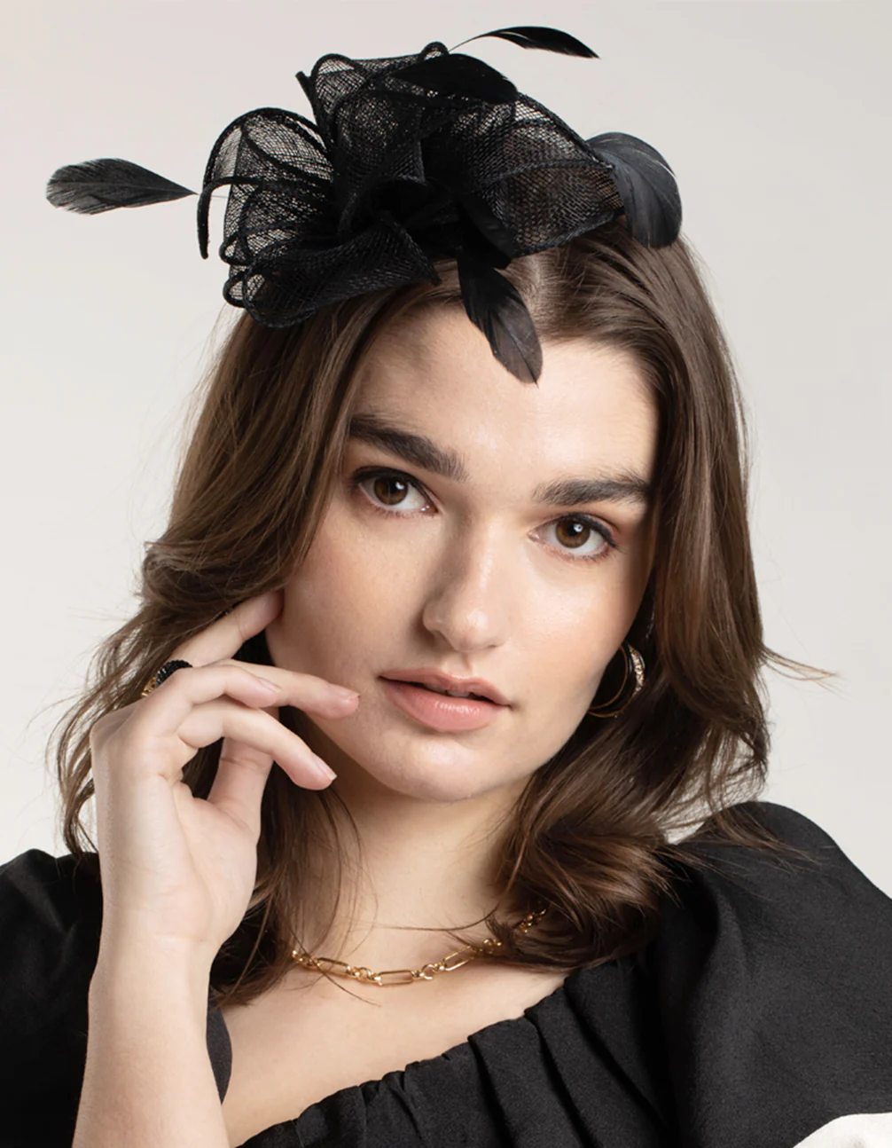 2395-black-looped-sinamay-fascinator-comb-with-feathers-5.webp Black Looped Sinamay Fascinator Comb with Feathers