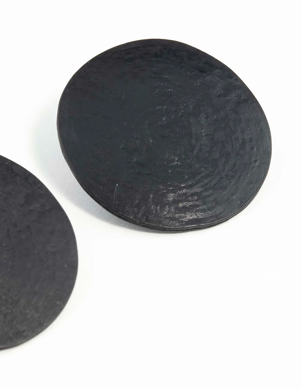 2457-black-round-textured-earrings-13.webp Black Round Textured Earrings