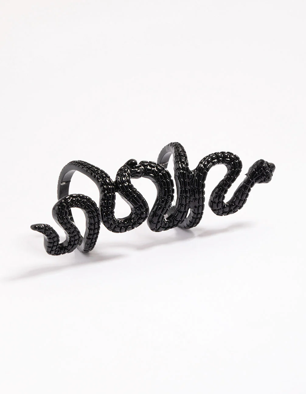 2481-black-slithering-snake-ring-1.webp Black Slithering Snake Ring