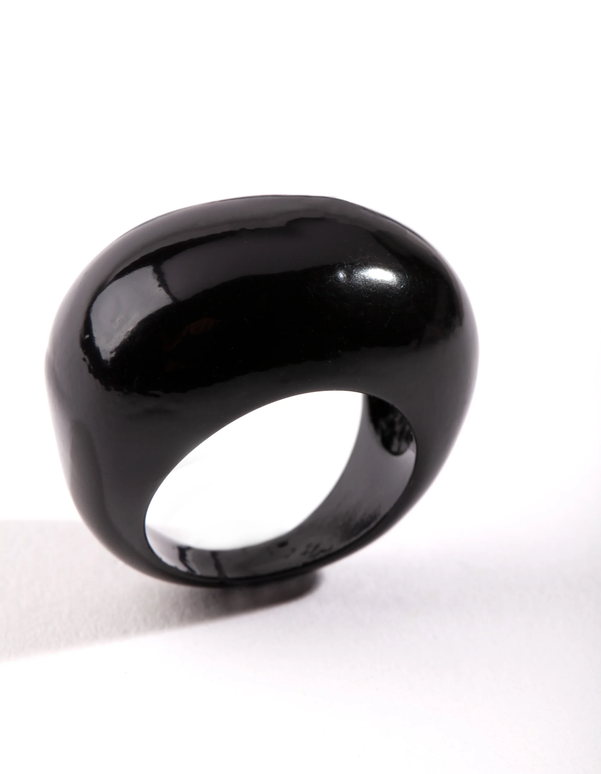 2489-m-l-m-l-variation-2.webp Black Smooth Oval Ring