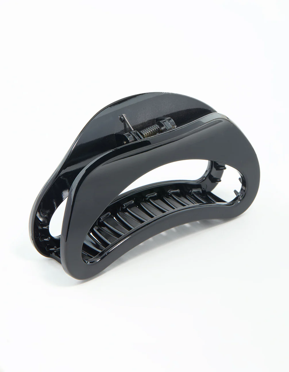 2523-black-triangle-claw-clip-1.webp Black Triangle Claw Clip