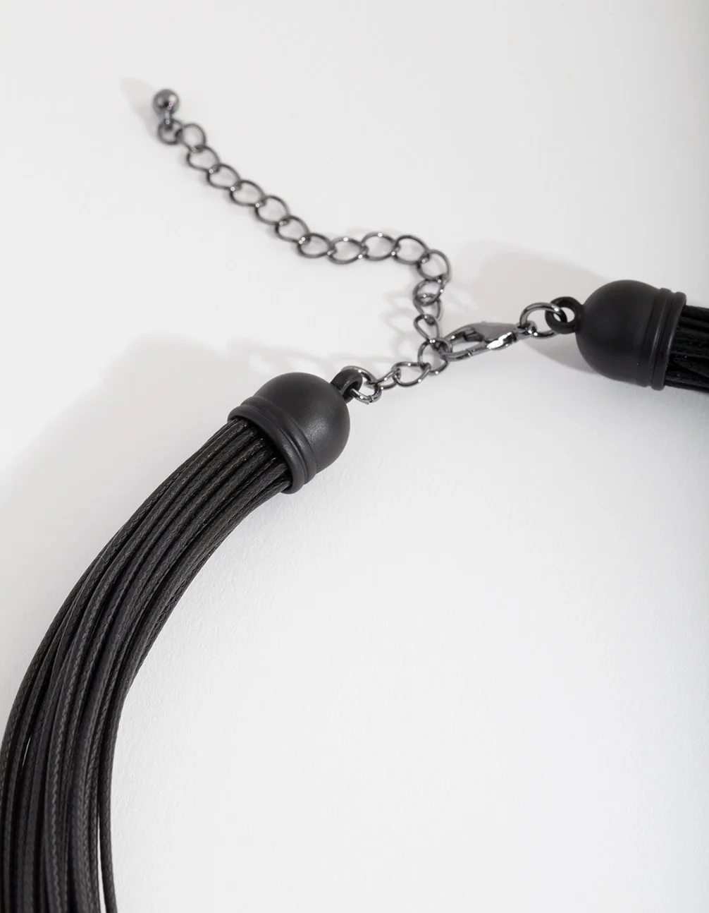 2526-black-triple-row-bead-necklace-3.webp Black Triple Row Bead Necklace