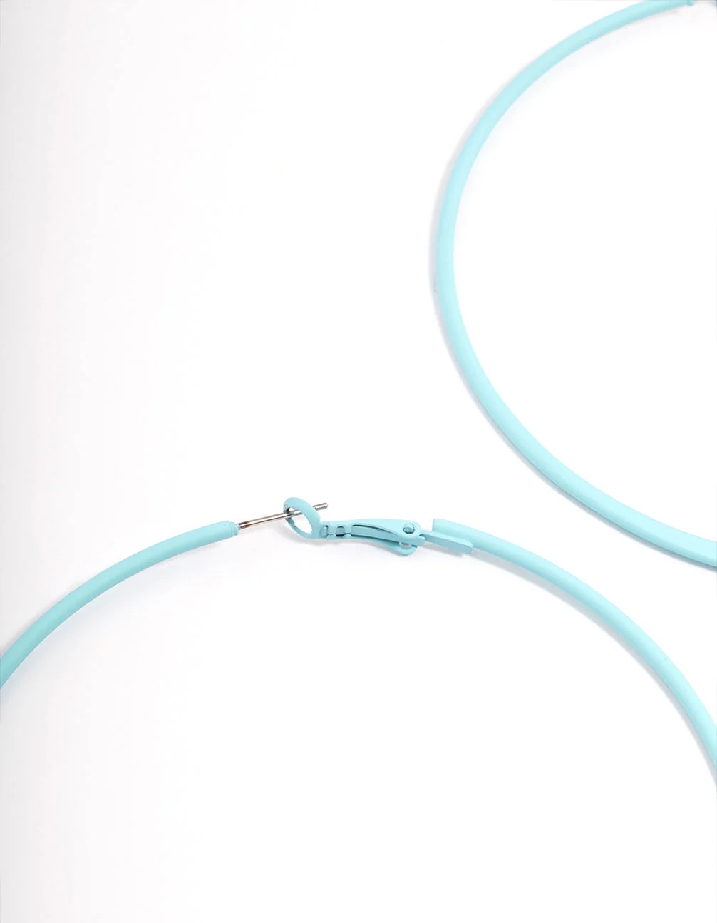 2585-blue-coated-felt-edge-hoop-earrings-9cm-2.webp Blue Coated Felt Edge Hoop Earrings 9cm